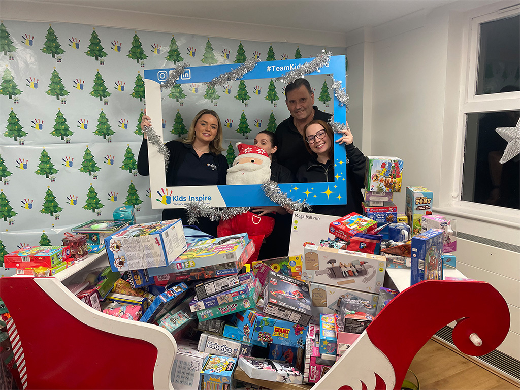 Christmas volunteer wrapping for charity